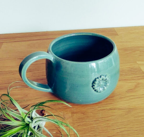 Tasse fleur céramique artisanale